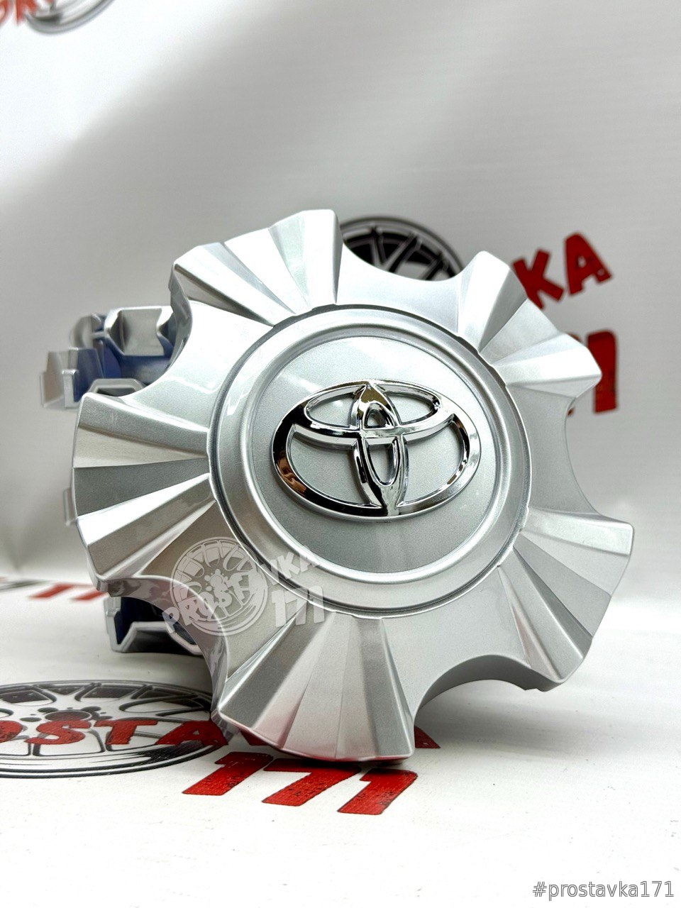 Купить колпачок Toyota в диски Lexus ( 143/112 мм ) в магазине ...