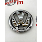 Логотип в решётку радиатора Volkswagen Jetta 6 