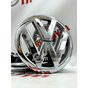 Логотип в решётку радиатора Volkswagen Golf 6 